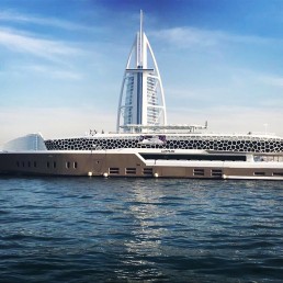 Mega Yacht in Dubai